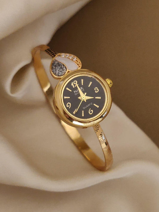 Stylish Gold-Plated Quartz Watch with Diamond Accent