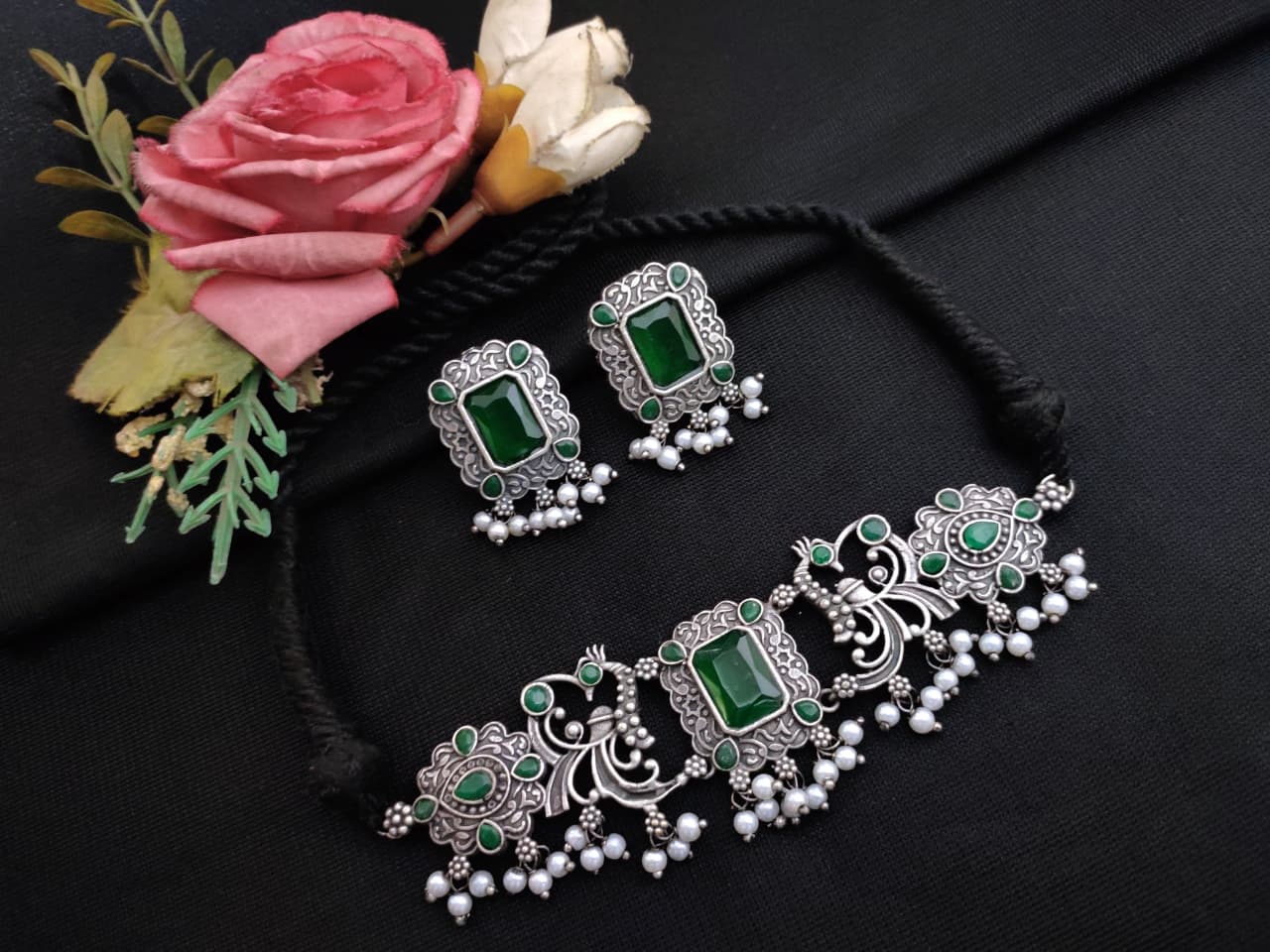 Oxidized Peacock Black Stone Choker Set – Silver‑Tone with Pearl Drops